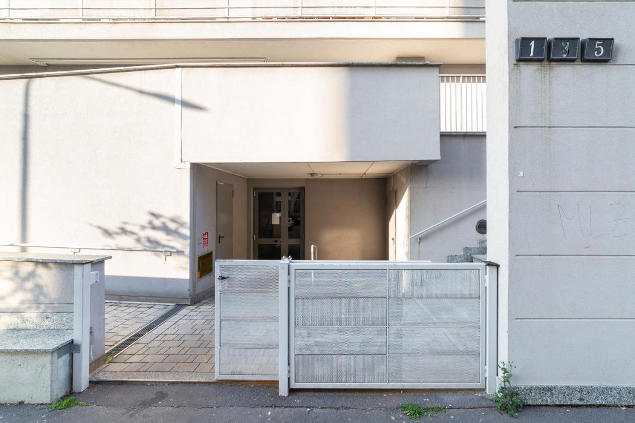 Milano Rogoredo Apt With Terrace! Apartment Bagian luar foto